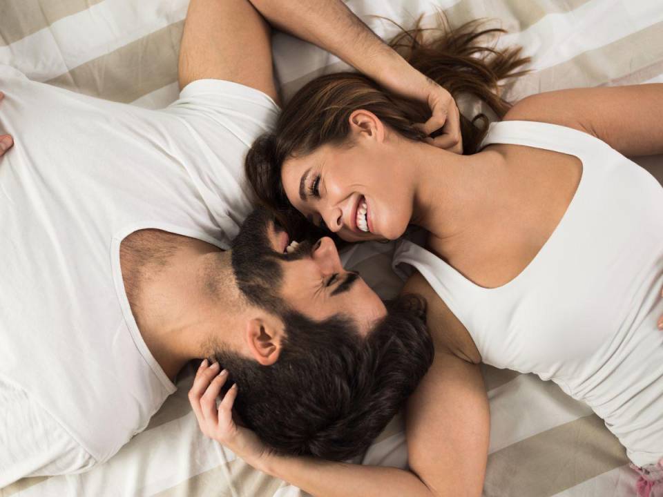 La creatividad y la experimentación son esenciales para fortalecer los lazos de confianza entre las parejas.