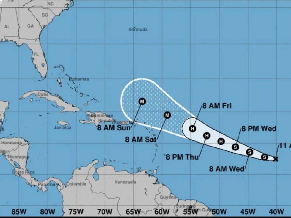 Depresión tropical 13 se podría convertir en un huracán de gran magnitud.