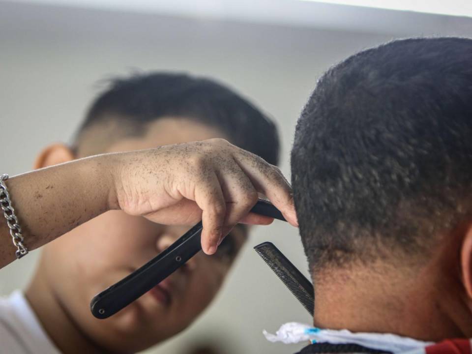 Los barberos que decidan declarar sus negocios tendrán un goce de cinco años sin pagar impuestos a la municipalidad capitalina.
