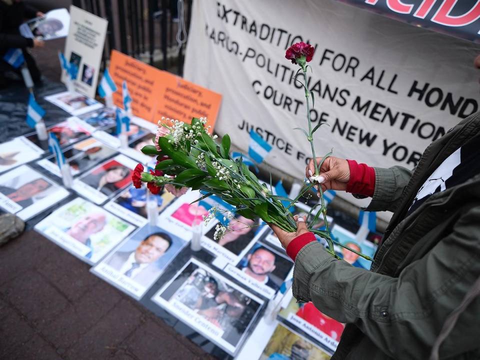 Defensores de DDHH, periodistas y estudiantes: las víctimas que exigen justicia frente a Corte de Nueva York