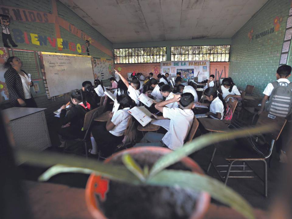 EL HERALDO recorrió diferentes centros escolares donde las necesidades son iguales, pero sin ser atendidas por el ministro Sponda
