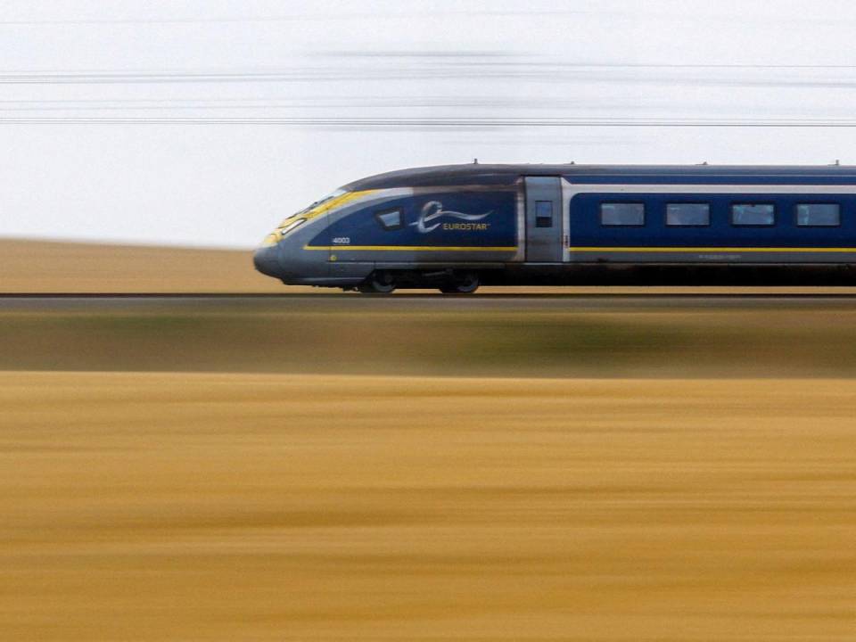 “Los trenes están llenos en viajes de larga distancia”, dijo un ejecutivo ferroviario. Un tren Eurostar de alta velocidad. (Gonzalo Fuentes/Reuters)