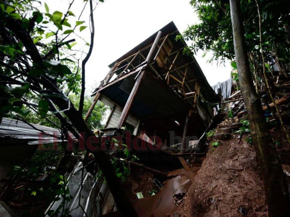 El fin de semana, una vivienda cedió por los fuertes aguaceros en la zona de El Tablón. La familia perdió todo su patrimonio.