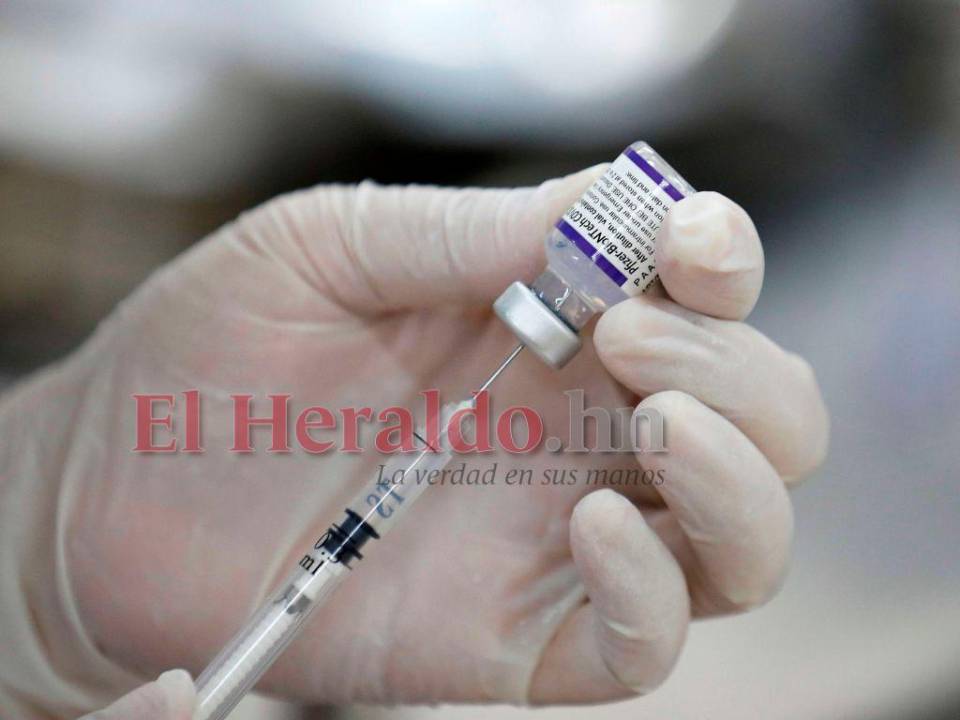 Según cifras oficiales, hasta la fecha se han aplicado alrededor de 14,769,098 vacunas contra el covid-19 en Honduras.