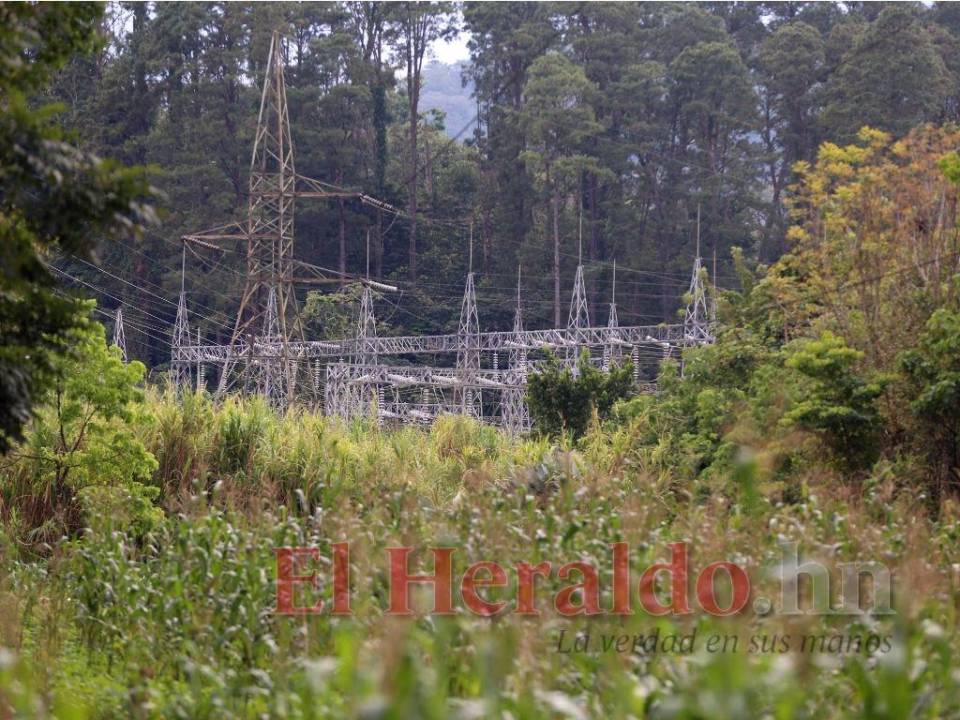 La hidroeléctrica Cañaveral es uno de los proyectos que más agua del Lago de Yojoa consume a diario sin importar la época del año.