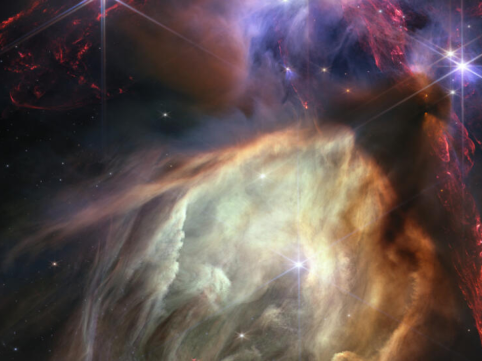 Imagen publicada por la NASA el 12 de julio de 2023, tomada por el telescopio espacial James Webb, sobre formación de estrellas en la región más cercana de la Tierra, a 390 años luz, en la nube de gas Rho Ophiuchi.