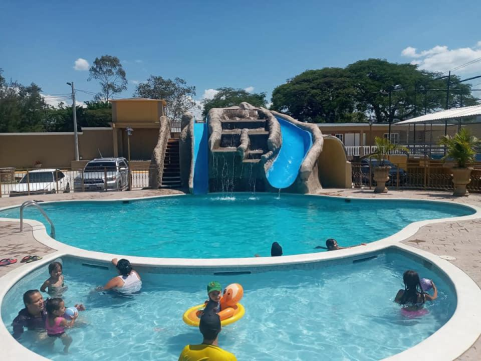 Los ciudadanos pueden pasar un buen momento en los balnearios de Honduras, en especial los de Tegucigalpa, que cuentan con todo lo ideal para la familia.
