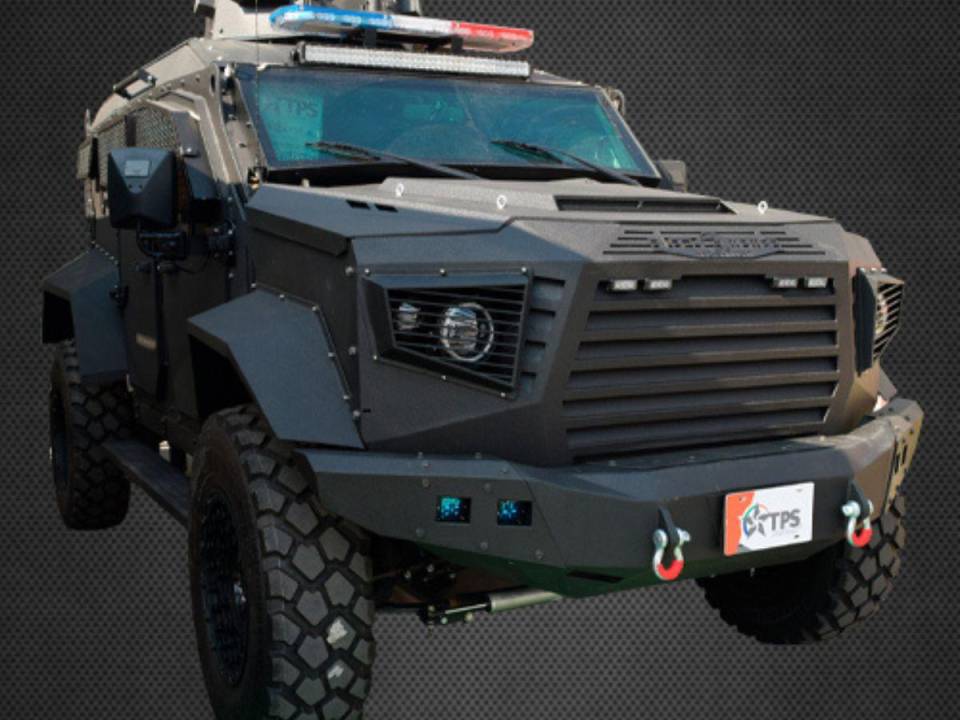 Esta es una Black Mamba Sandcat en su versión estándar. Estos vehículos empezarán a ser operados por la Policía de Honduras.