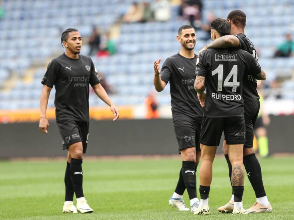 Rigoberto Rivas asiste y anota gol con Hatayspor antes de unirse a Honduras