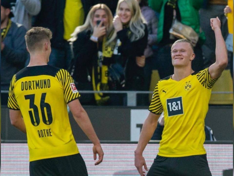 El noruego Erling Haaland anotó un doblete la mañana de este sábado en la Bundesliga.