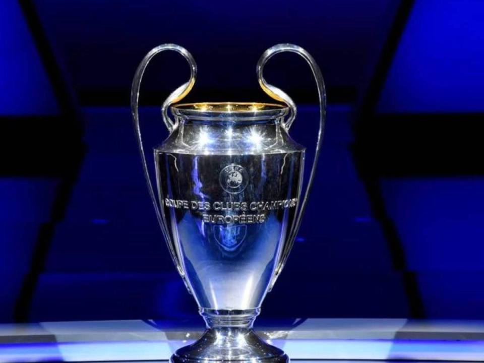 El trofeo que se llevará el campeón de la UEFA Champions League.