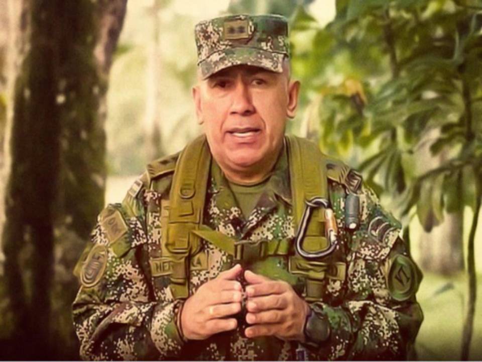 General de Colombia es apartado de su cargo por presuntos vínculos con el  narco
