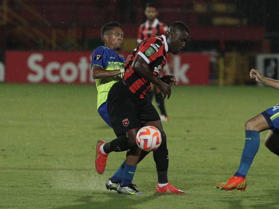 Joel Campbell marcó la diferencia en el segundo tiempo y puso en aprietos a Potros.