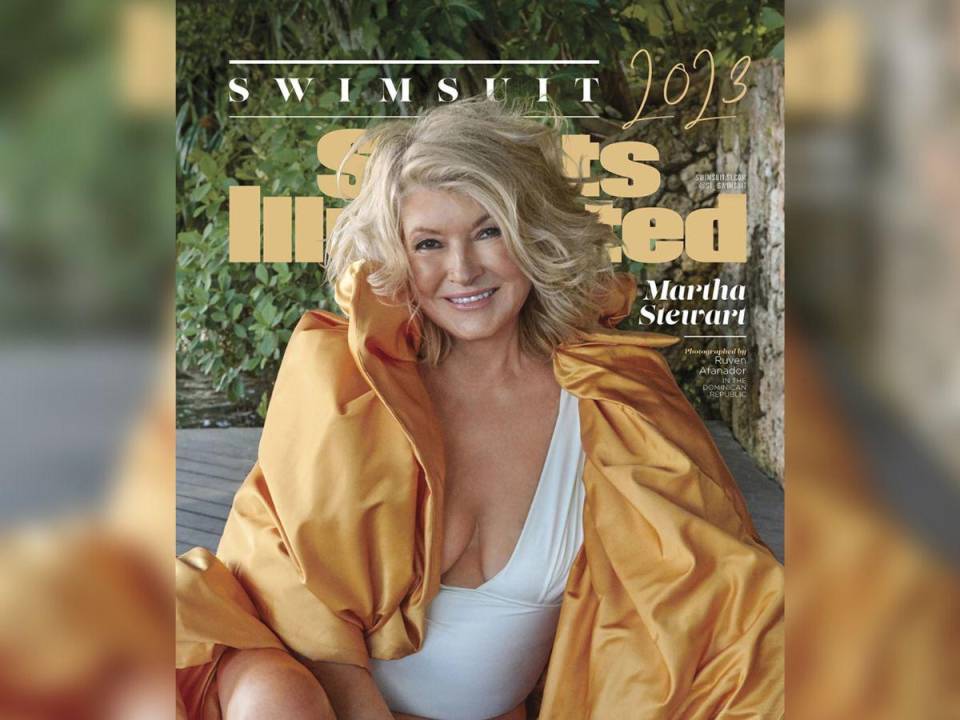 Así luce la presentadora en la portada de edición de trajes de baño de Sports Illustrated.