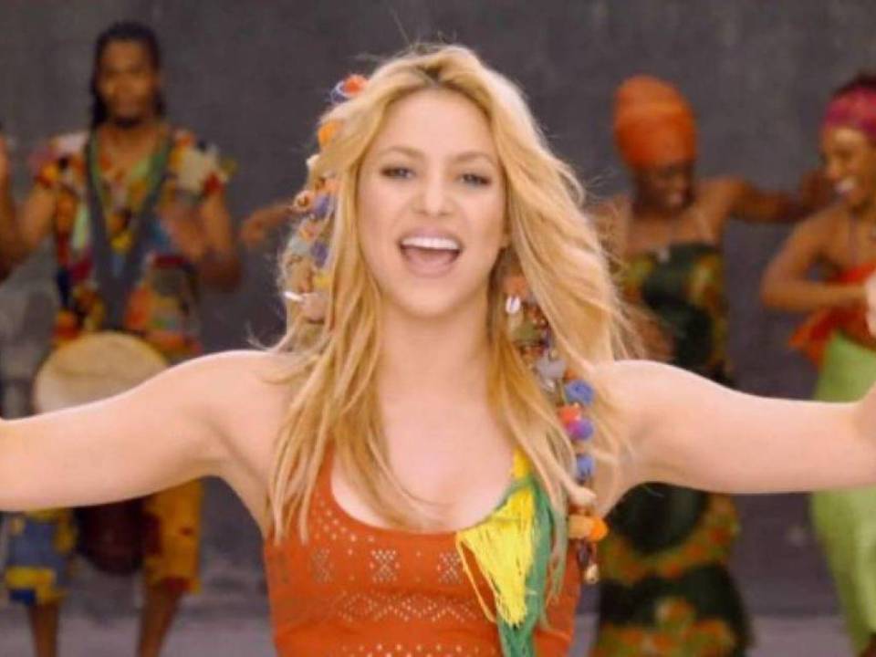 La última aparición de Shakira en los mundiales fue en Brasil 2014 donde interpretó “La, La, La” en la ceremonia de clausura.