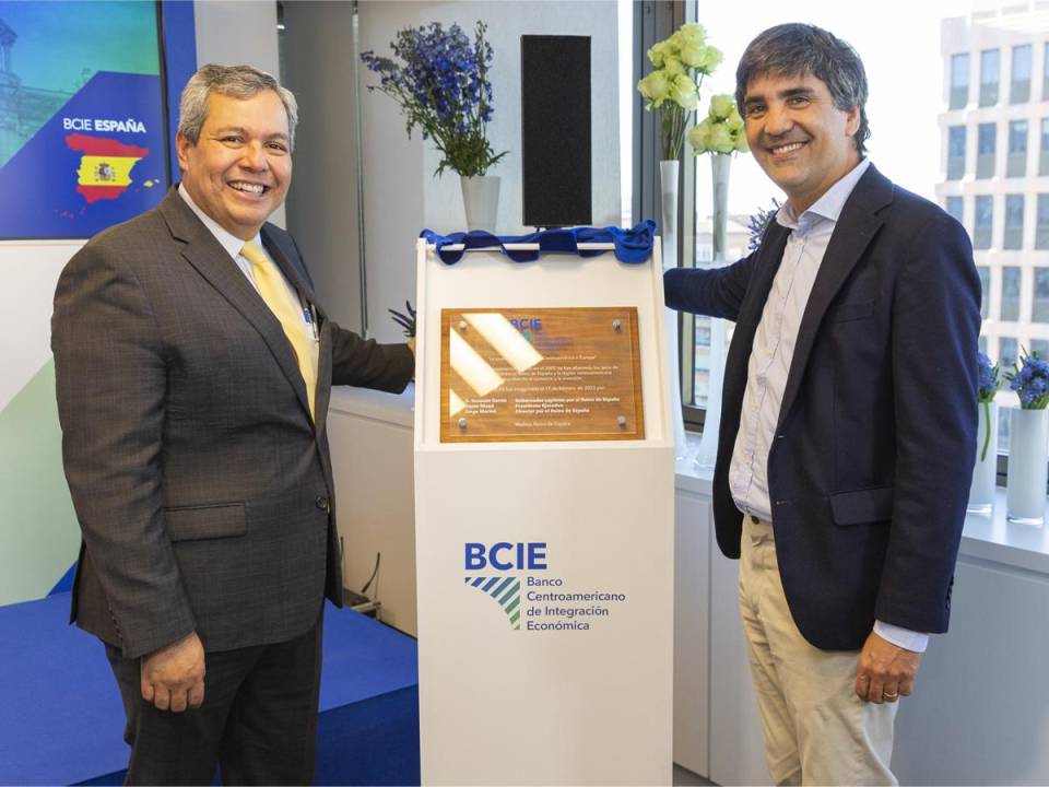 Presidente Ejecutivo del BCIE, Dr. Dante Mossi y Secretario de Estado de Economía y Apoyo a Empresas del Gobierno de España, Gonzalo García Andrés.