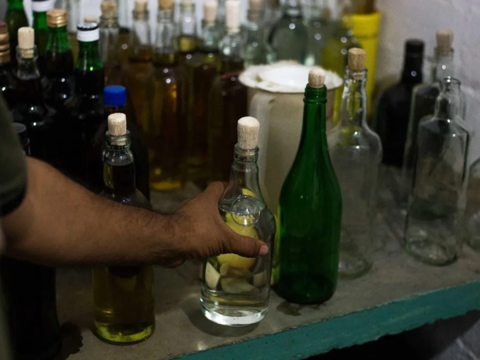 El consumo y la venta de alcohol están prohibidos en la República Islámica de Irán.