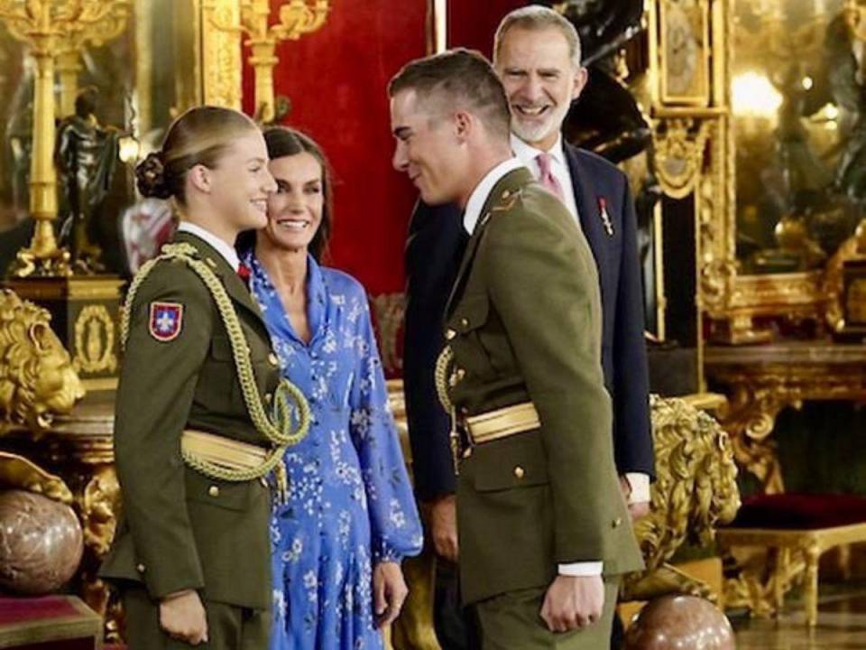 Las cámaras captaron el momento preciso en que el joven militar le dijo el inesperado comentario a la infanta Leonor.