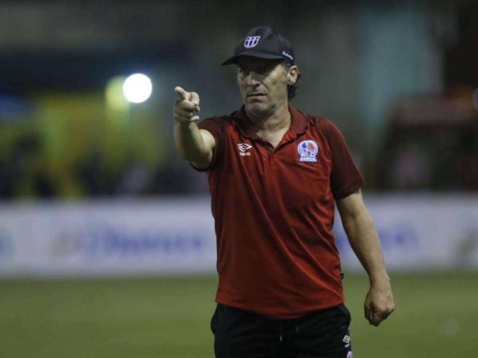 Pedro Troglio es el técnico más ganador con el Olimpia.