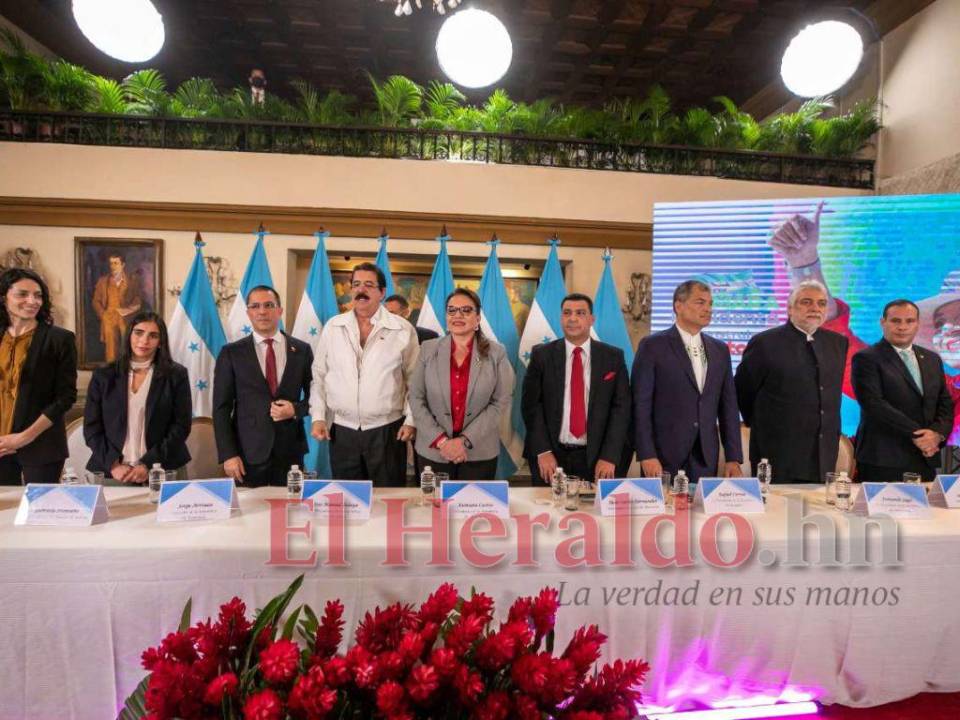 La presidenta Castro junto al expresidente Zelaya finalizaron la jornada de conmemoración del golpe de Estado junto a invitados internacionales