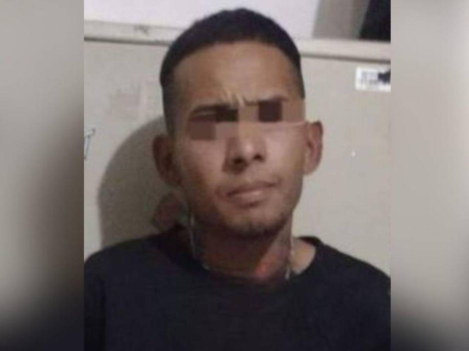 Actualmente, el hondureño y su cómplice, enfrenta posibles cargos que podrían resultar en una pena de entre dos y siete años de prisión, según la legislación mexicana.