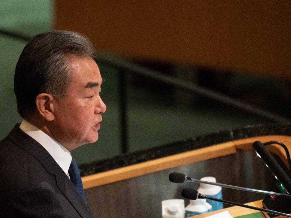 En su discurso ante la ONU, donde Taipei no está representada, el canciller chino mostró una línea dura. “Cualquier acción para obstruir la reunificación de China está destinada a ser aplastada por las ruedas de la historia”, aseveró.