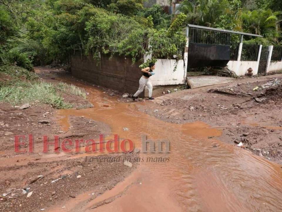 Imágenes de las zonas afectadas en la capital por las fuertes lluvias