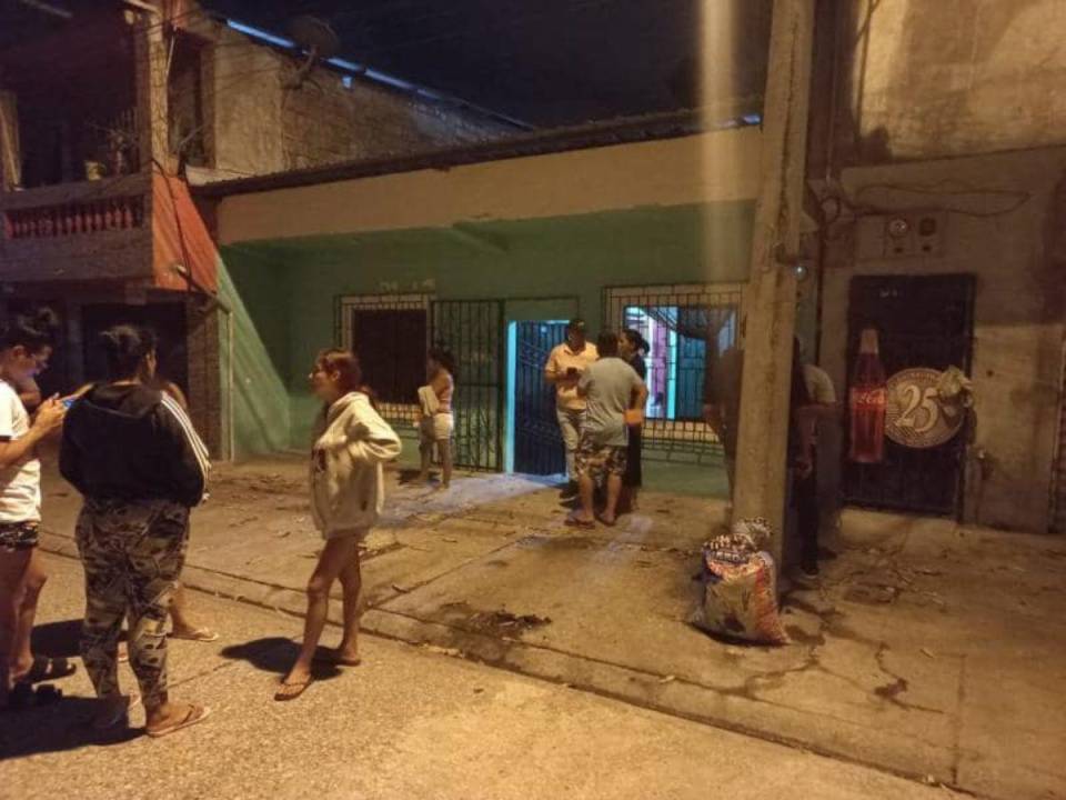 Los padres resultaron heridos en el tiroteo que tuvo lugar en una vivienda en el sector del Guasmo sur, una zona de Guayaquil, en Ecuador.