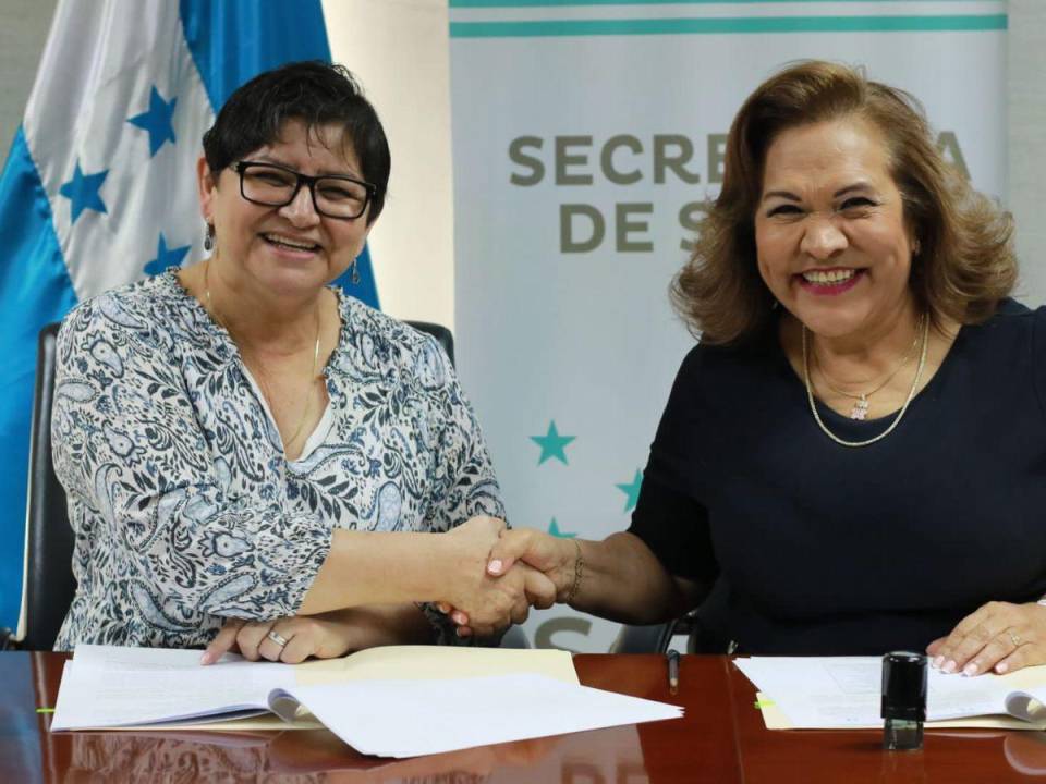 El acuerdo de colaboración fue suscrito por la ministra de Salud, Carla Paredes, y la gerente general de Banasupro, Aida Reyes, según se informó.