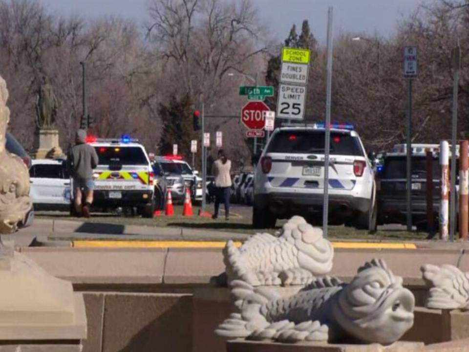 El tiroteo del miércoles ocurre semanas después de que un estudiante de 16 años fue herido de muerte en su automóvil afuera del mismo liceo.