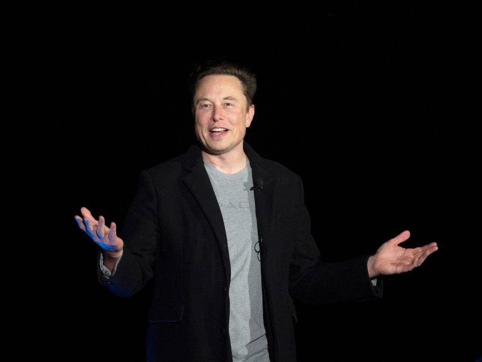 Musk enfrenta por otro lado una demanda por 258,000 millones de dólares presentada por un inversor.