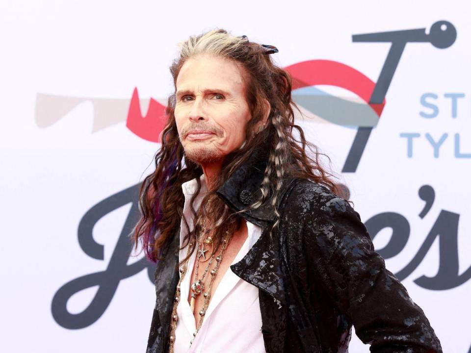 Steven Victor Tallarico, más conocido en la industria de la música como Steven Tyler, es un cantante, compositor, músico y actor estadounidense, mundialmente conocido por ser el líder y vocalista de la banda de rock estadounidense Aerosmith