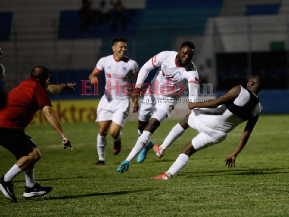 Olimpia sonríe en la cima de la Liga Nacional.