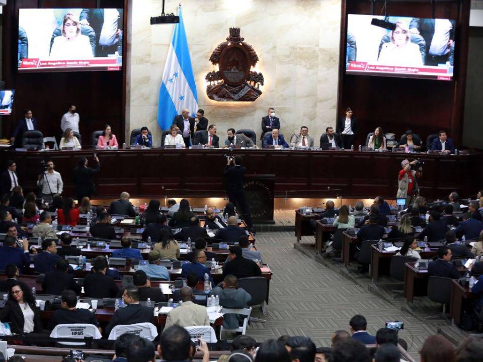 La sesión se programó para este miércoles -31 de mayo- a las 4:00 p.m. donde se espera la ractificación del acta de adhesión de Honduras a la Corporación Andina de Fomento (CAF).