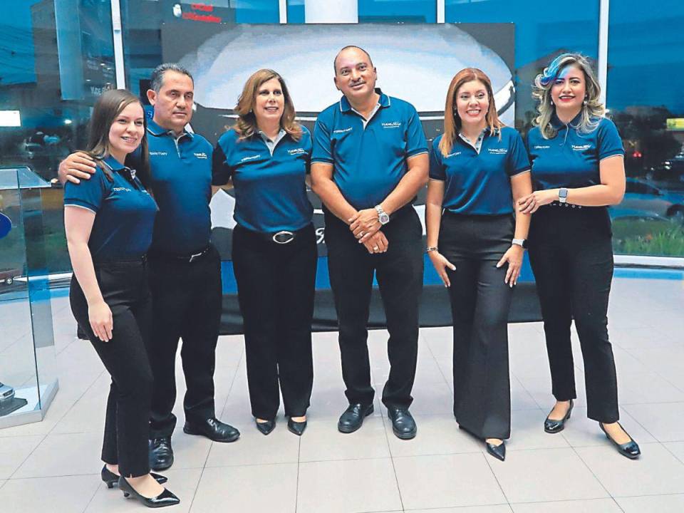 Andrea Valladares, José Antonio Camacho, María A. Canahuati, Romer Dubón, Lorena Morales y Zaida Baide.