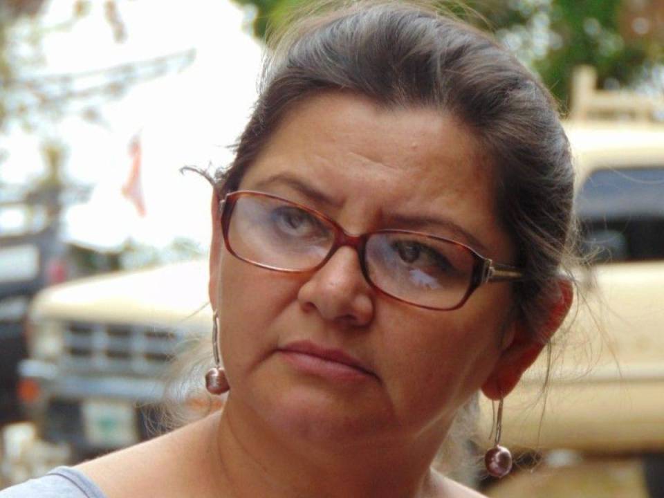 Carla Paredes fungió como directora del Hospital Santa Bárbara Integrado hasta febrero de 2022. Ciudadanos santabarbarenses aplauden su gestión.