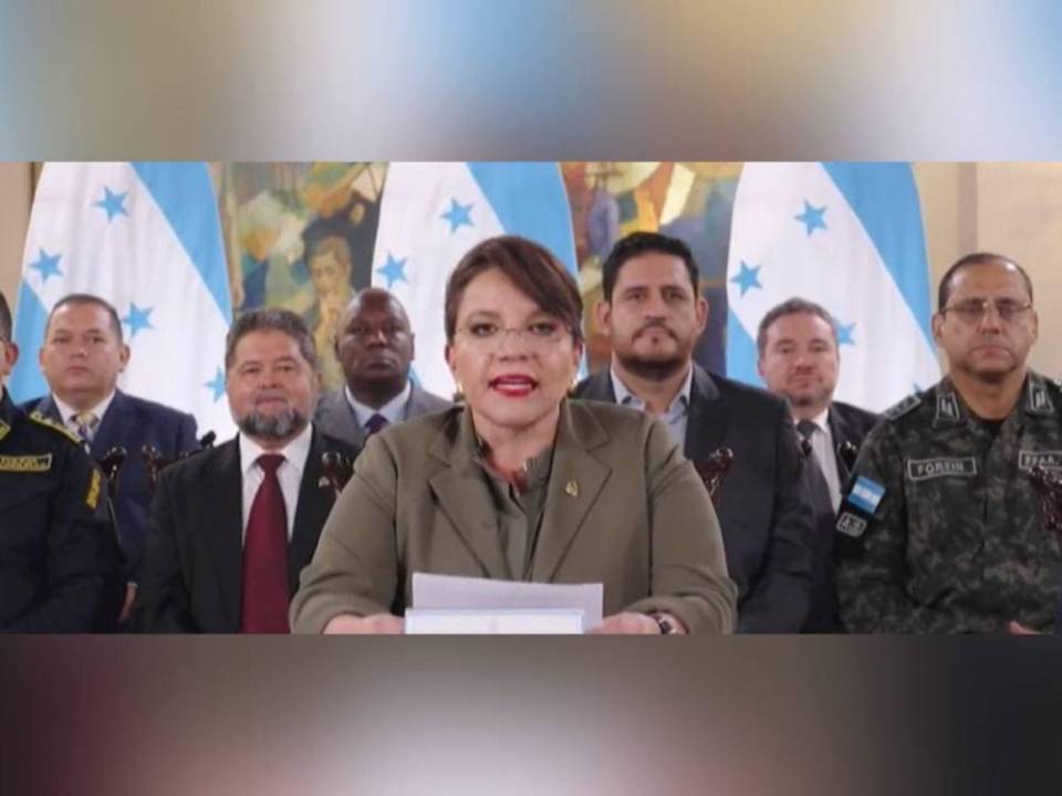 La presidenta Xiomara Castro anunció la medida adoptada en cadena nacional de radio y televisión.