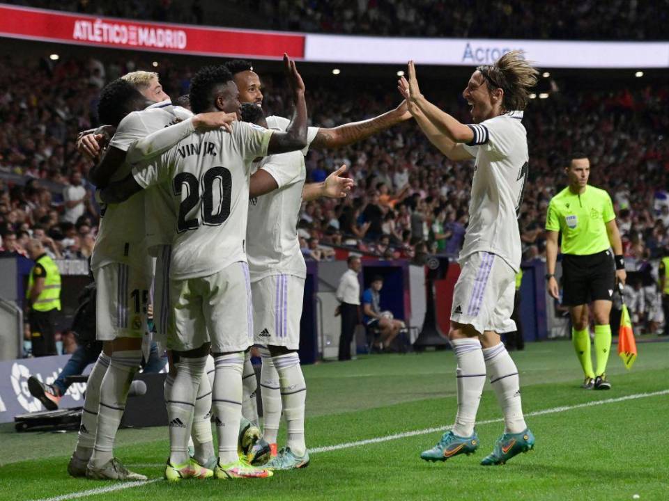Rodrygo y Fede Valverde le dieron el triunfo a un Real Madrid que mantiene su paso perfecto en LaLiga.