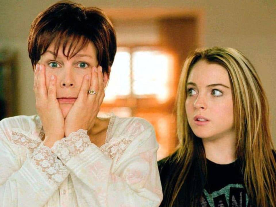 ”Un viernes de locos” es una película estadounidense del año 2003 dirigida por Mark Waters y protagonizada por Lindsay Lohan y Jamie Lee Curtis.