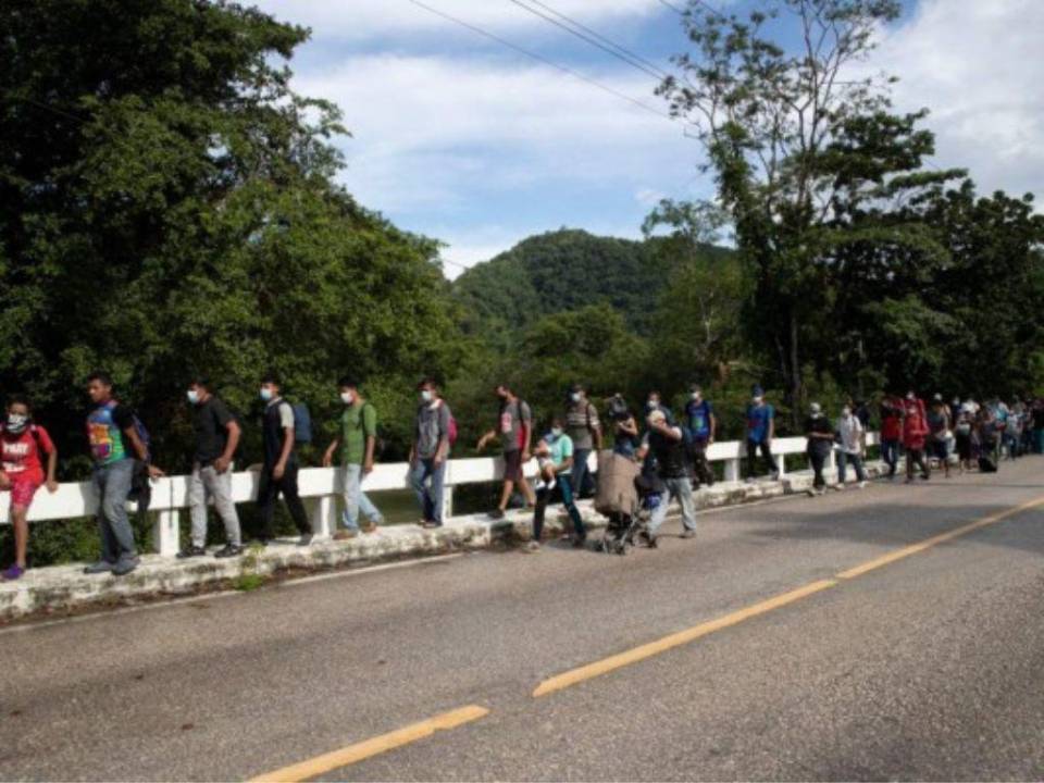 Suman 53 fallecidos; 10 podrían ser hondureños: lo que se sabe de los migrantes muertos en tráiler de Texas