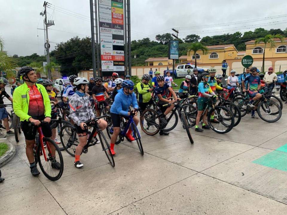 Los competidores llegaron desde muy temprano este domingo para realizar el reconocimiento de la ruta.