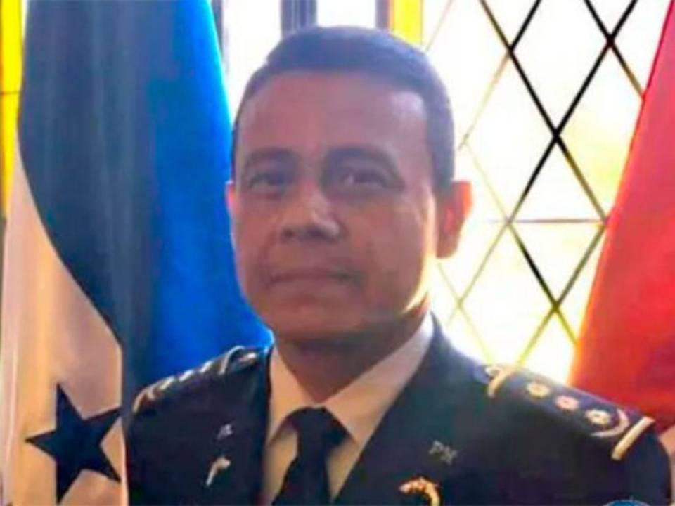 Para liderar los procesos operativos y de seguridad del sistema penitenciario del país, fue nombrado el comisionado de Policía, Osman Díaz como nuevo director del INP.