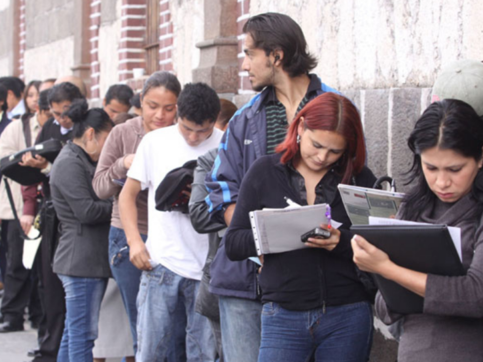 Las oportunidades de trabajo en el país a veces son escasas y países como los Estados Unidos, Canadá y España abren las puertas para los hondureños.