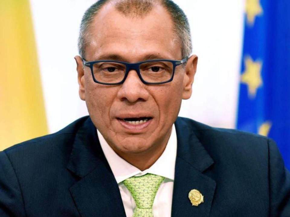 La captura contra el expresidente ecuatoriano Jorge Glas ha traído tensión a las relaciones diplomáticas entre Ecuador y México. Aquí te contamos más detalles sobre quién es Jorge Glas y por qué era buscado por la justicia.