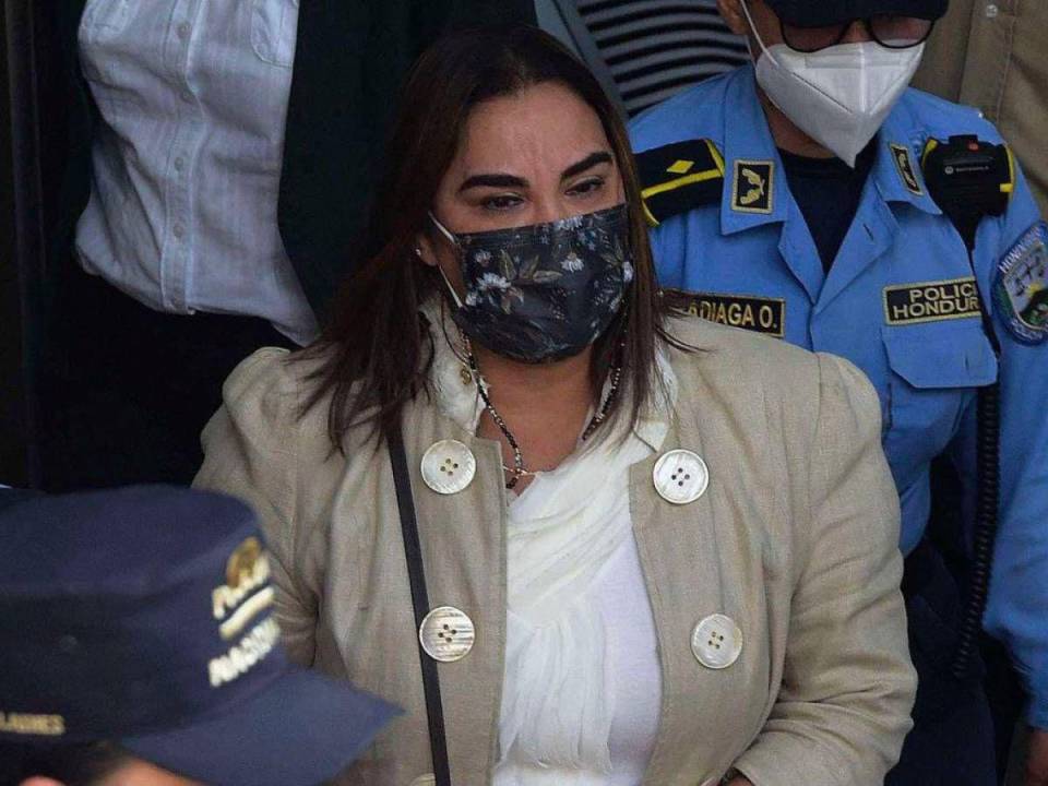 Rosa Elena Bonilla de Lobo fue acusada por los delitos de fraude continuado y apropiación indebida mientras era la primera dama de Honduras desde 2010 a 2014.