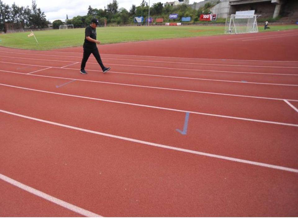 La pista olímpica es una de las más modernas de Centroamérica, pues cuenta con producto de alta calidad que cumple estándares internacionales para eventos deportivos mundiales.