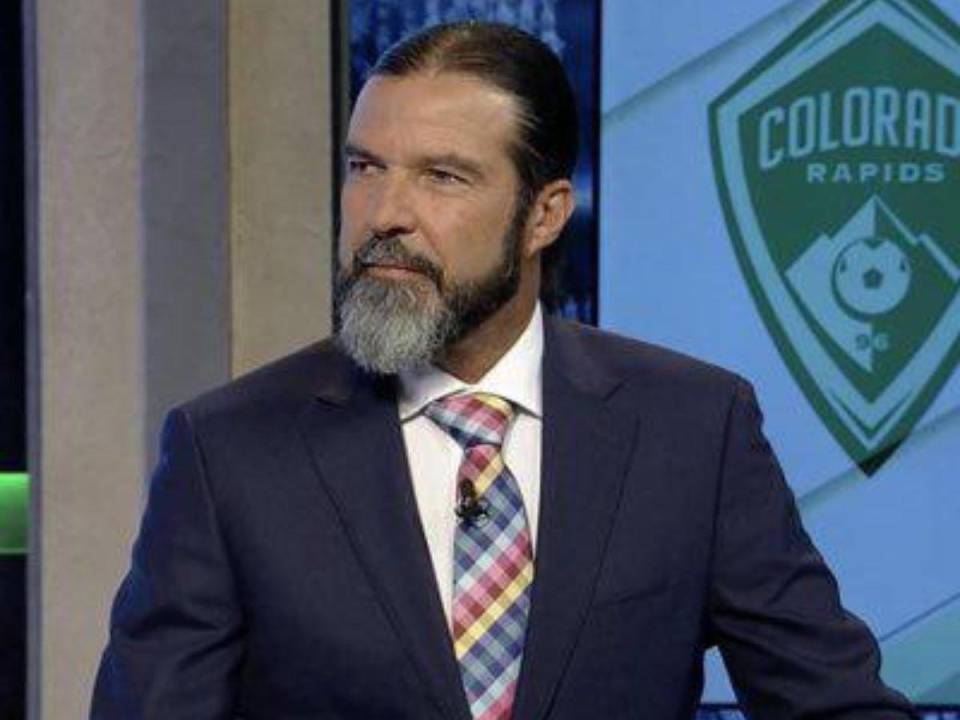 Marcelo Balboa salió en defensa del catracho y arremetió contra el cambio táctico que ejecutó Steve Cherundolo.