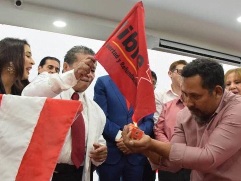 Finalmente, el Partido Liberal reafirmó su <b>llamado al civismo, al respeto mutuo y al diálogo</b> como pilares del proceso electoral.