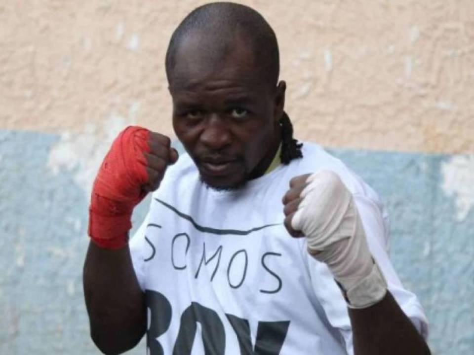 Muñeco González se prepara para su retiro oficial luego de comenzar a pelear en el 2010.