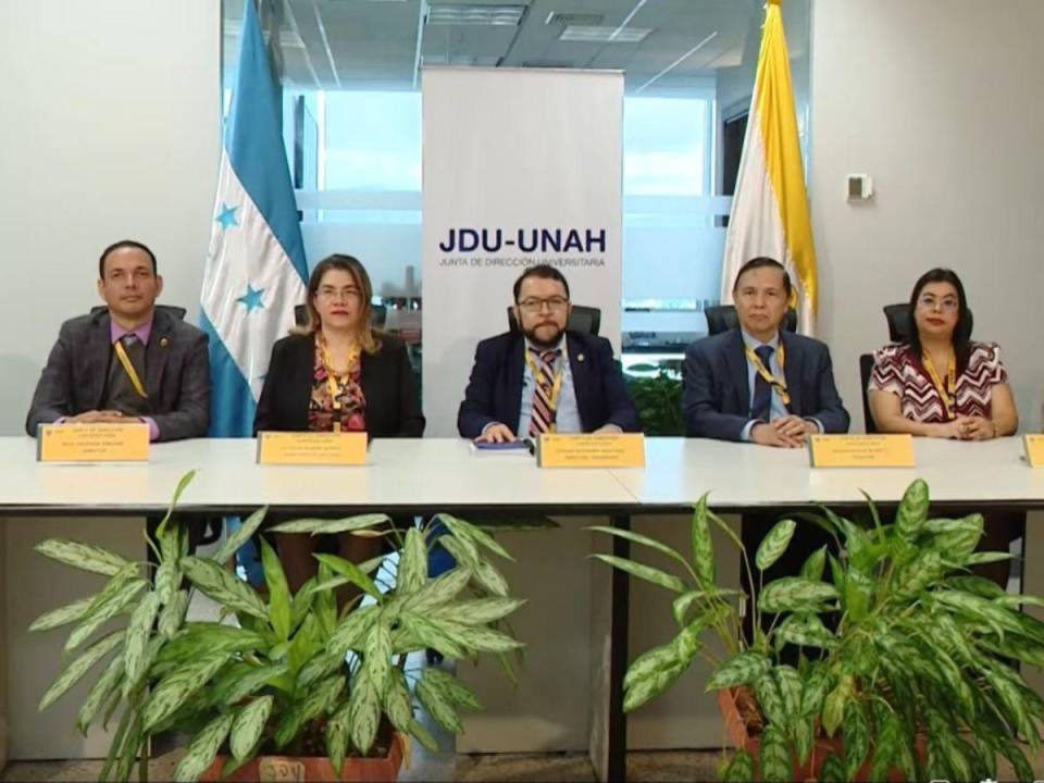Los siete miembros de la JDU ahora tienen el desafío de decidir entre las exigencias de los políticos, la legalidad y meritocracia para elegir al mejor candidato para rector de la UNAH.